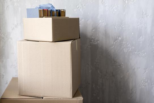 <a href="https://www.freepik.com/free-photo/front-view-boxes-moving-out-with-copy-space_9843707.htm">Image by freepik</a>